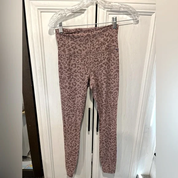 Athleta Elation High Rise | pink leopard print | size xs - Picture 1 of 6